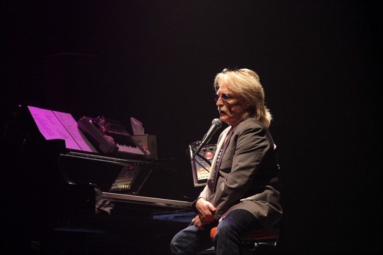Christophe at Casino du Liban